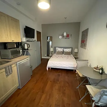 Saint-placide Apartment